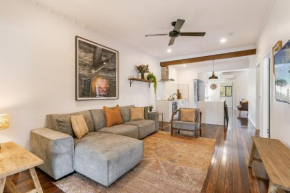 The Elks - Pet Friendly Home in Town